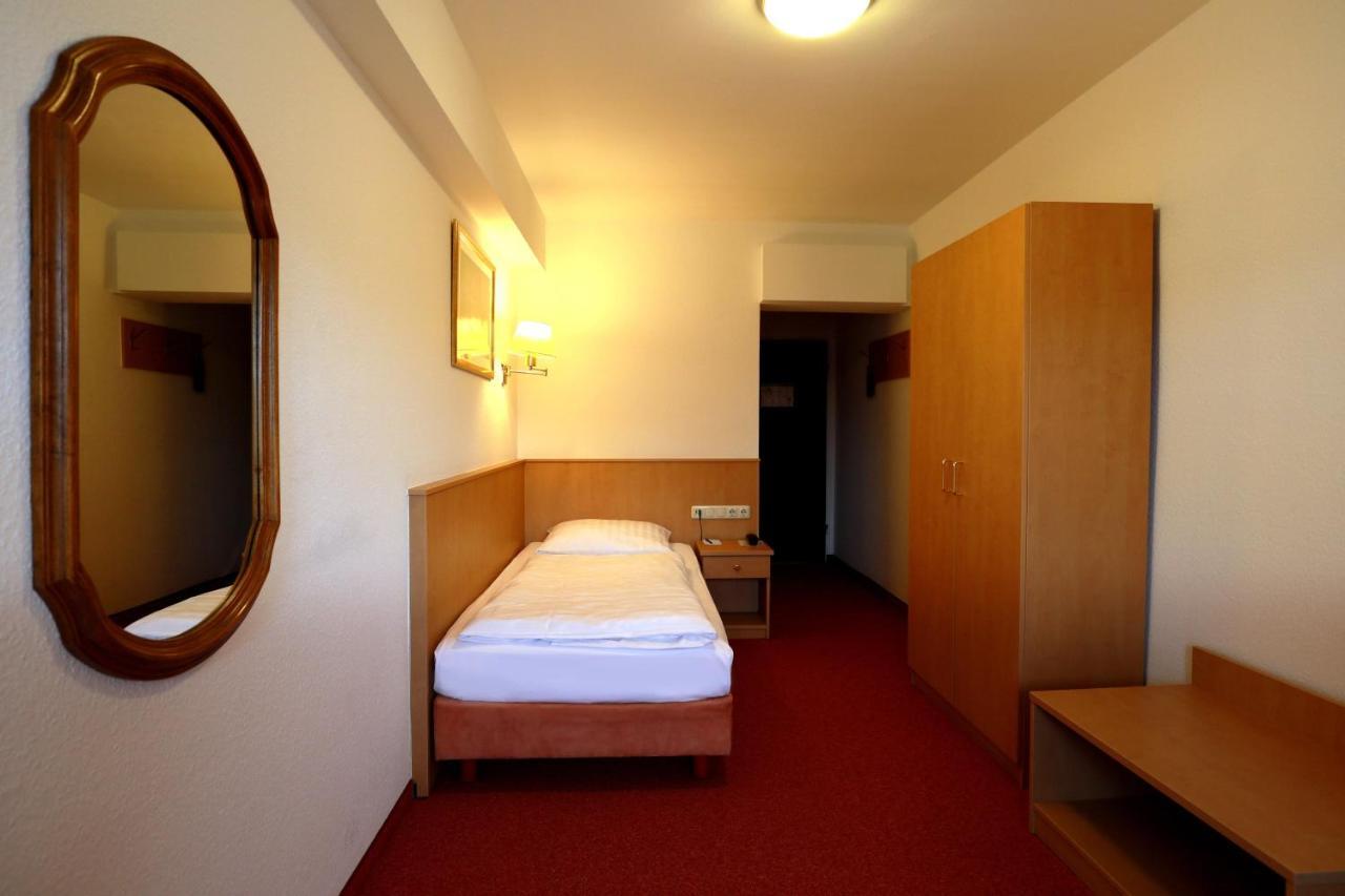 Hotel Mariaweiler Hof Düren - Eifel Zewnętrze zdjęcie